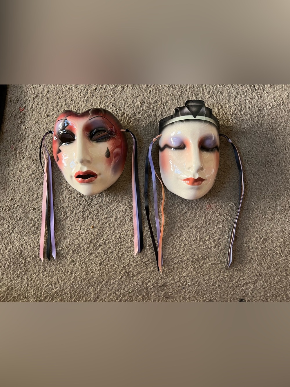 (2) Porcelain Venetian Style Mask Pair 🎭